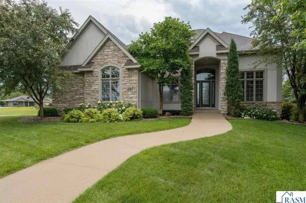 113 Hidden Oaks Circle