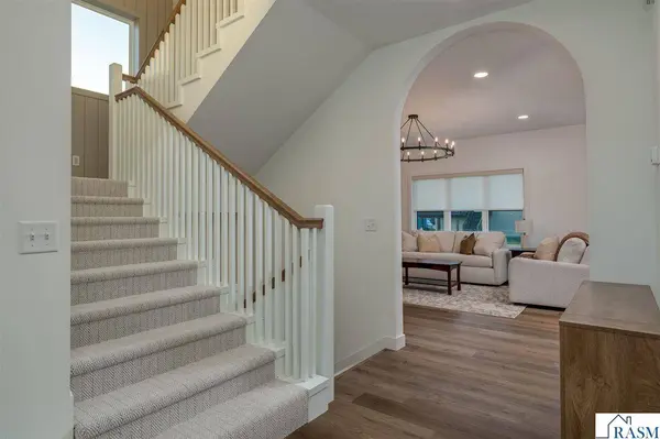 1921 Denali Drive, North Mankato, MN 56003