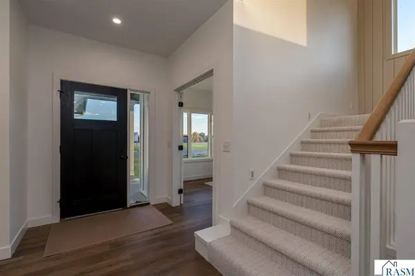 1921 Denali Drive, North Mankato, MN 56003