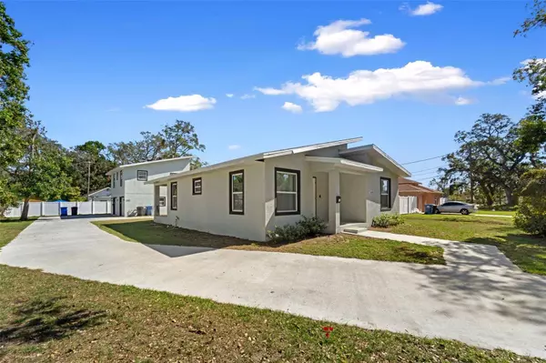 1650 14TH ST S, St Petersburg, FL 33705