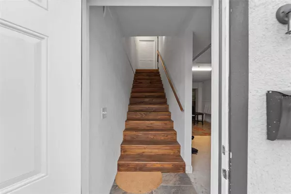 1650 14TH ST S, St Petersburg, FL 33705