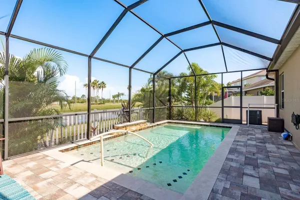 1512 LITTLE HAWK DR, Ruskin, FL 33570