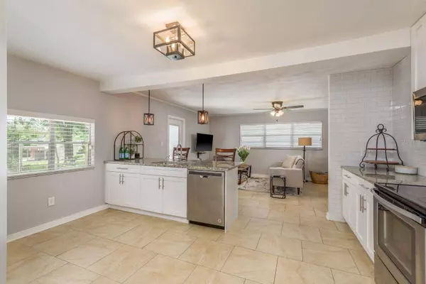 8116 N FIELDING AVE, Tampa, FL 33604