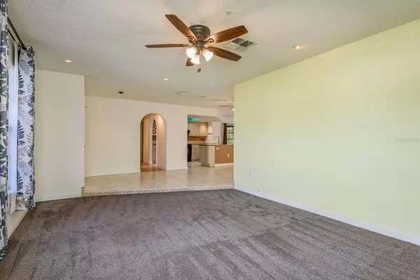 9556 HORIZON DR, Spring Hill, FL 34608