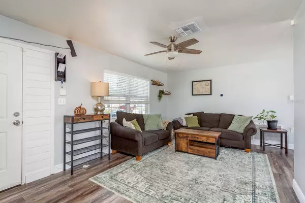 9829 CROFTON LN, Port Richey, FL 34668