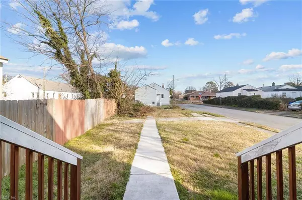 916 Joyce ST, Norfolk, VA 23523