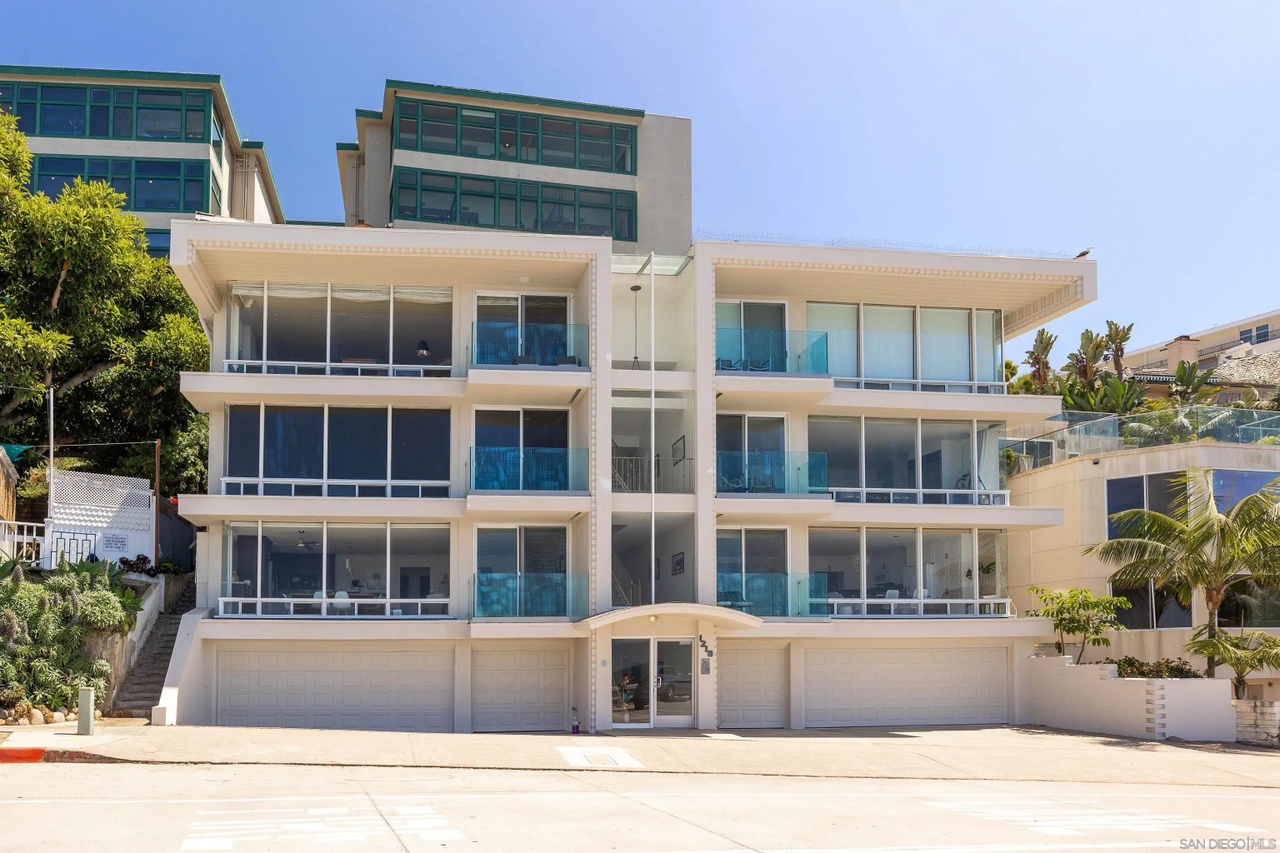 Oceanfront La Jolla Cove condominium at 1219 Coast Blvd #4, the relinquished property in the 1031 exchange