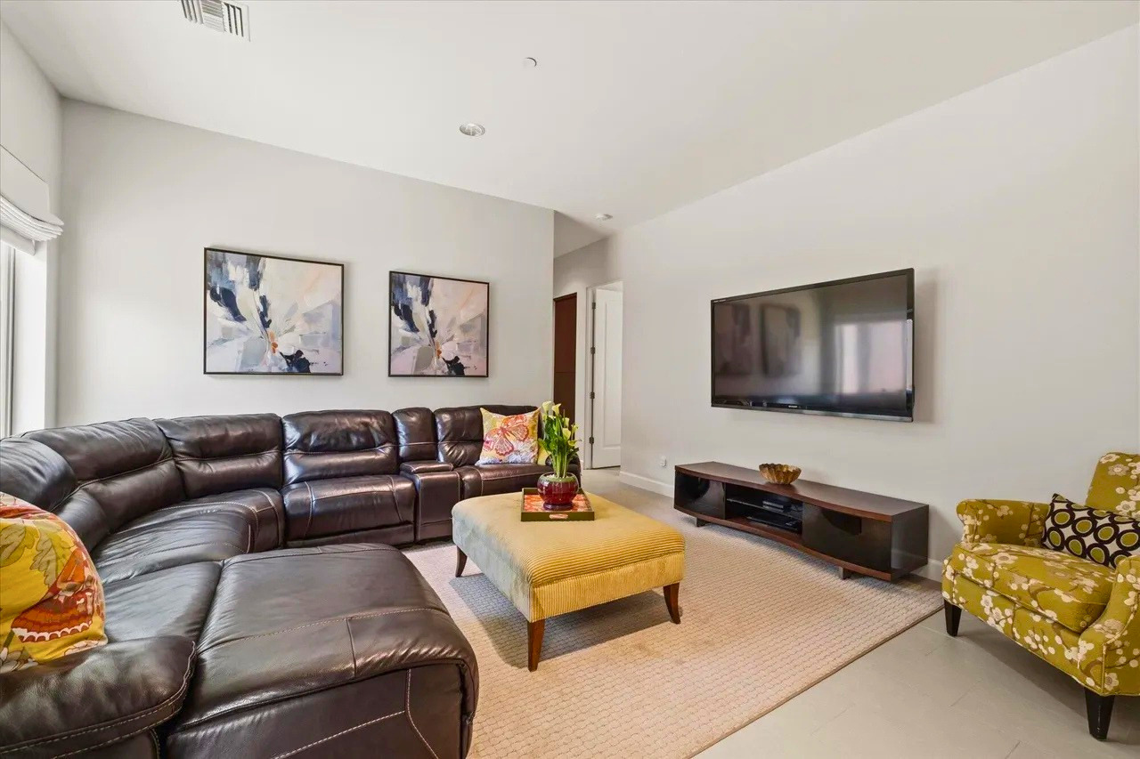 Additional photo of the Scottsdale replacement property at 17735 N 97th Way