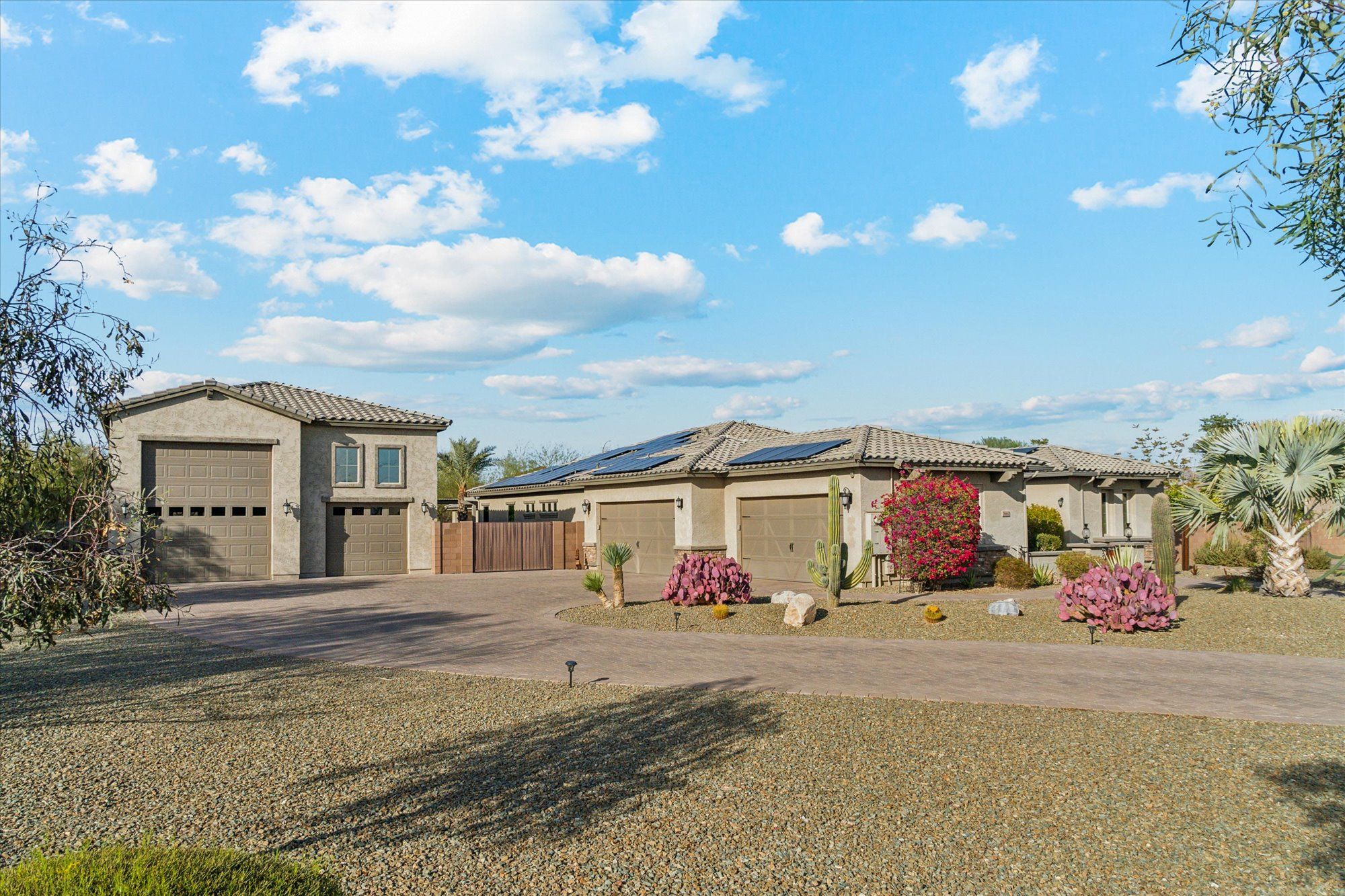 Vista Montana III Peoria AZ luxury estate — $1.55M all-cash sale