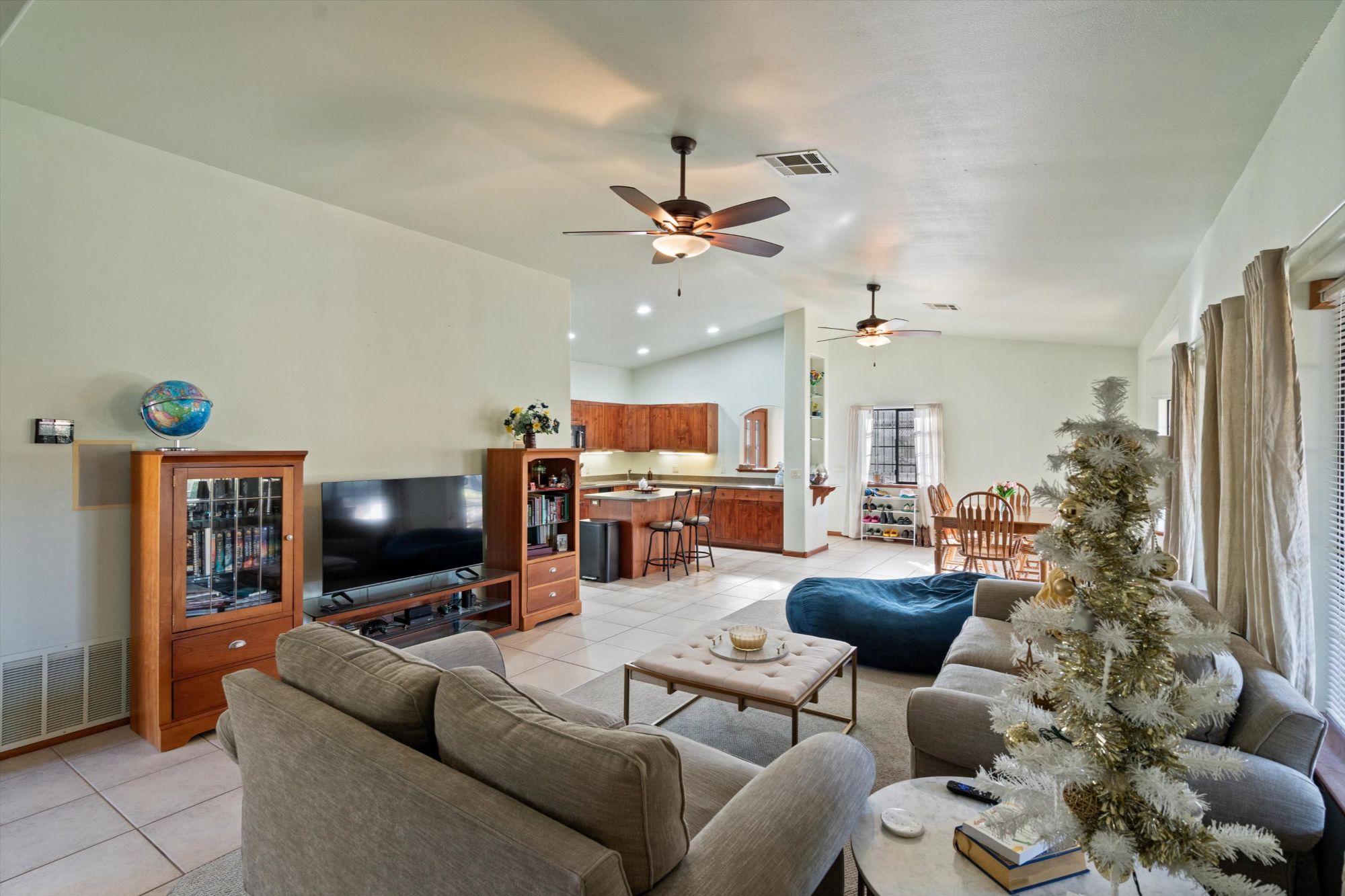 Guest suite at 5608 W Soft Wind Drive — separate living space ideal for multigenerational use or STR income