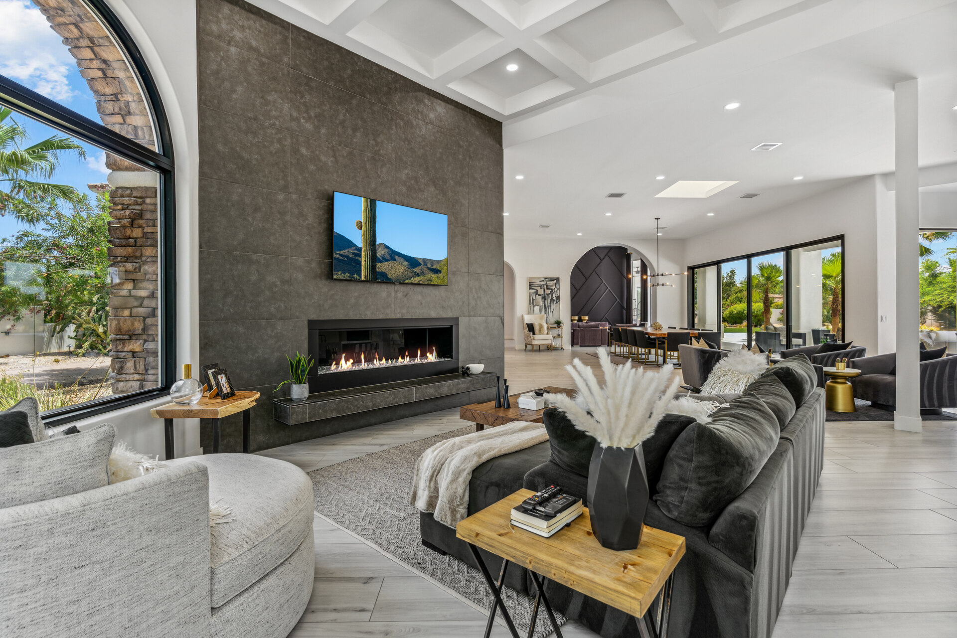 North Scottsdale home sold with a sale-leaseback arrangement
