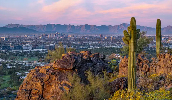 feature image of Why Phoenix Is One of the Best Places to Live, Buy, and Invest in Real Estate in 2026