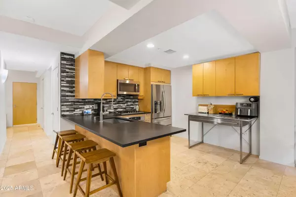 7131 E RANCHO VISTA Drive #1008, Scottsdale, AZ 85251