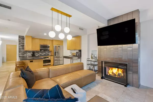 7131 E RANCHO VISTA Drive #1008, Scottsdale, AZ 85251