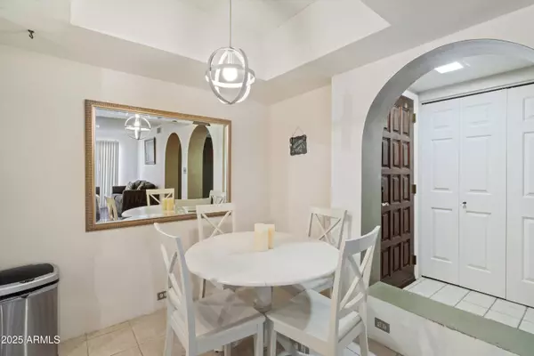 10410 N CAVE CREEK Road #2229, Phoenix, AZ 85020