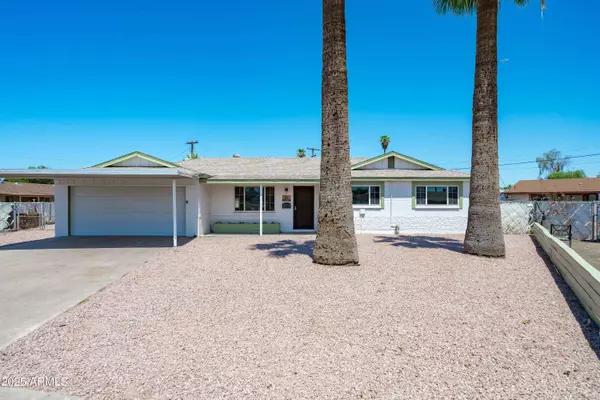 116 N Jade Circle, Mesa, AZ 85201