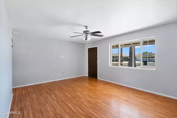 116 N Jade Circle, Mesa, AZ 85201