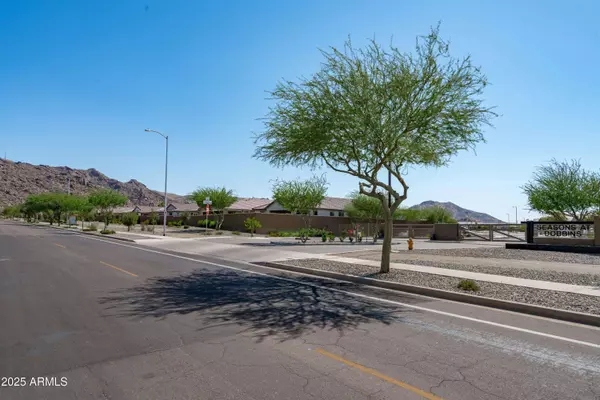 618 E Piedmont Road, Phoenix, AZ 85042