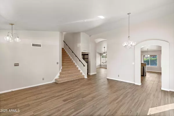 5255 E GREENWAY Circle, Mesa, AZ 85205