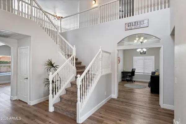 1335 E Horseshoe Avenue, Gilbert, AZ 85296