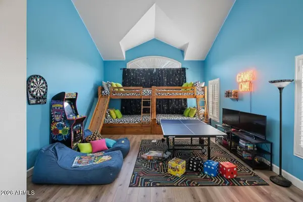 1335 E Horseshoe Avenue, Gilbert, AZ 85296