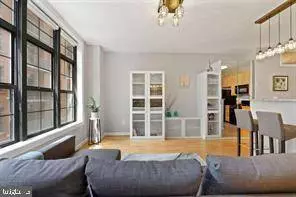 1111 25TH ST NW #401, Washington, DC 20037