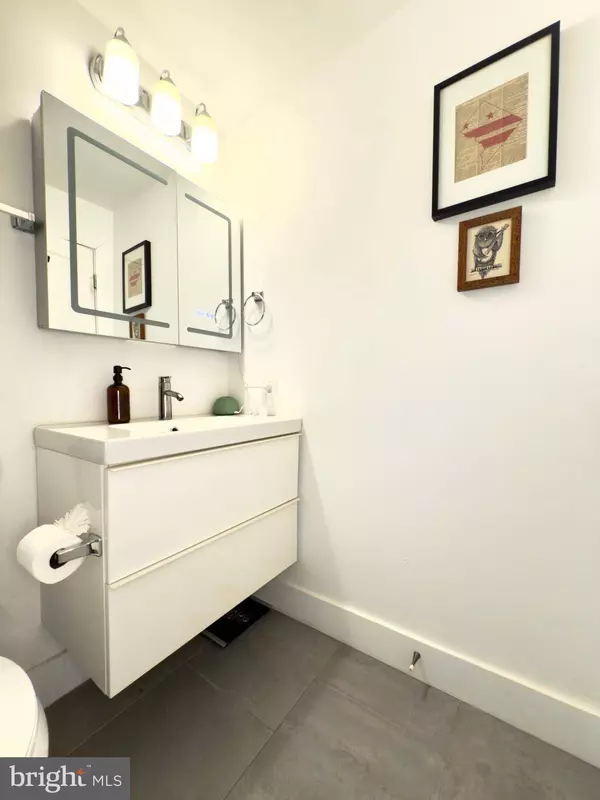 749 HAMILTON ST NW, Washington, DC 20011