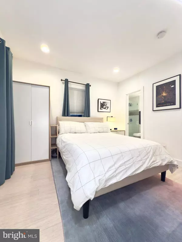 749 HAMILTON ST NW, Washington, DC 20011