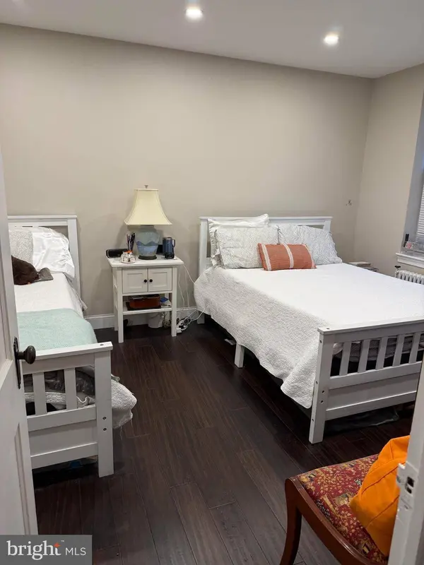939 LONGFELLOW ST NW #103, Washington, DC 20011