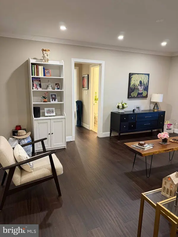 939 LONGFELLOW ST NW #103, Washington, DC 20011
