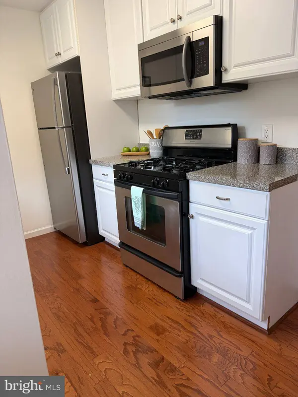 9862 HOLLOW GLEN PL #2532-A, Silver Spring, MD 20910