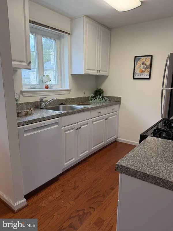 9862 HOLLOW GLEN PL #2532-A, Silver Spring, MD 20910