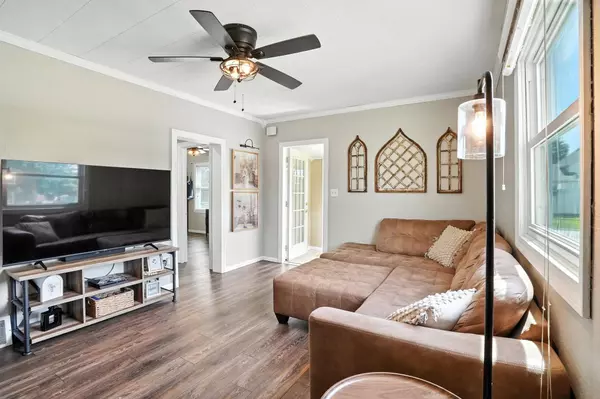 510 Maple Avenue, Woodward, IA 50276