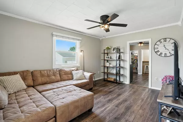 510 Maple Avenue, Woodward, IA 50276