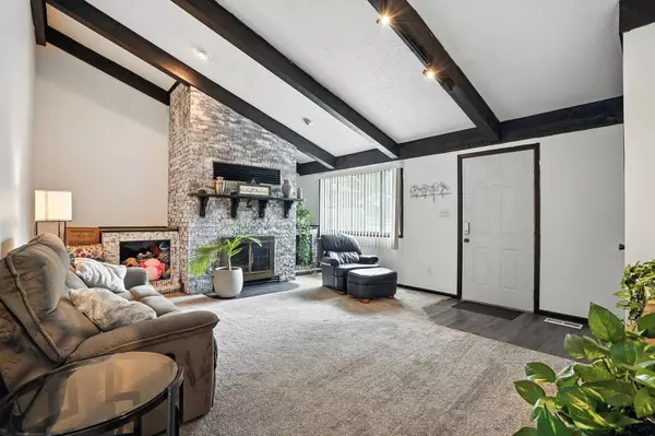 314 E Gray Street, Des Moines, IA 50315