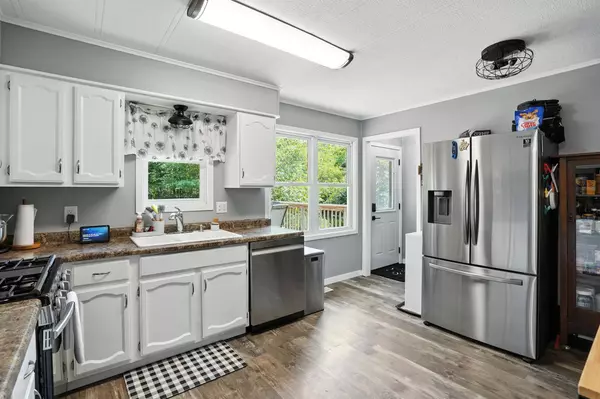 630 S Oak Park Avenue, Colfax, IA 50054