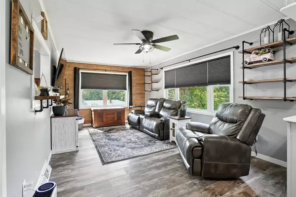 630 S Oak Park Avenue, Colfax, IA 50054