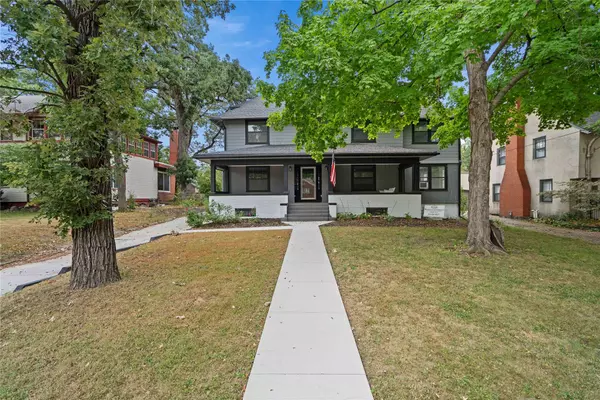 529 43rd Street, Des Moines, IA 50312