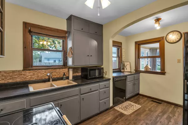 620 S 5th Avenue W, Newton, IA 50208