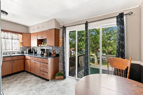 1268 E 33rd Court, Des Moines, IA 50317