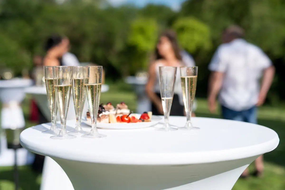 Blue Island Estates Champagne