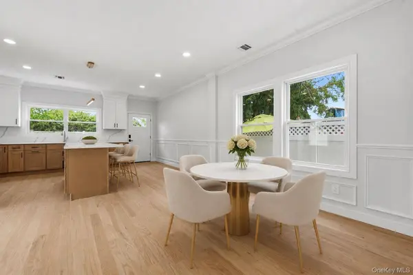 249 Bedford AVE, New Hyde Park, NY 11040