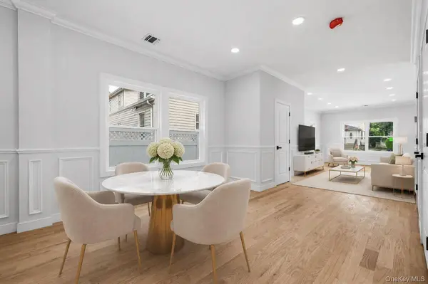 249 Bedford AVE, New Hyde Park, NY 11040