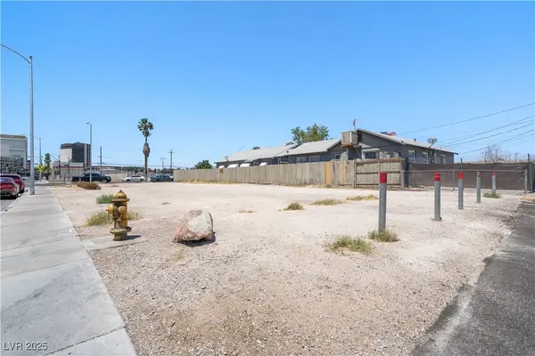 802 Stewart AVE, Las Vegas, NV 89101