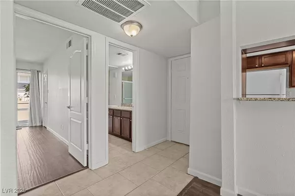 745 Oakmont AVE #1007, Las Vegas, NV 89109
