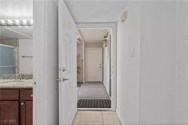 745 Oakmont AVE #1007, Las Vegas, NV 89109