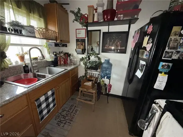 313 N 8th ST, Las Vegas, NV 89101