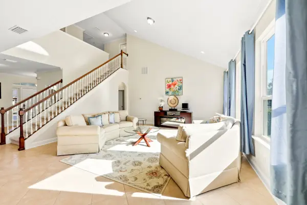 469 Cypress Trails Dr, Jacksonville, FL 32081-6044