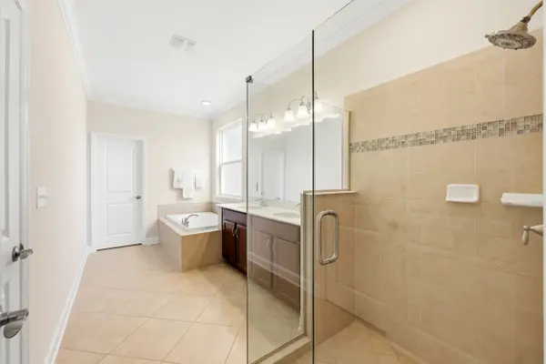 469 Cypress Trails Dr, Jacksonville, FL 32081-6044