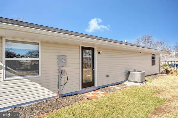 1038 S IRONWOOD RD, Sterling, VA 20164